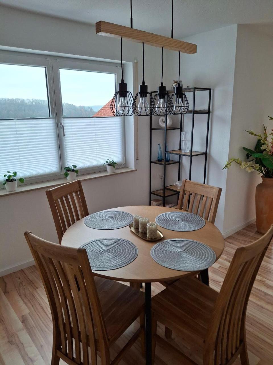 Schoene Wohnung Mit Balkon ชตอคคาค ภายนอก รูปภาพ